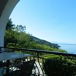 Levante 4*