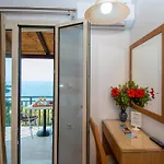 Levante Aparthotel 4*