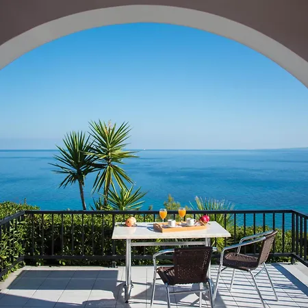 Lejlighedshotel Levante 2*